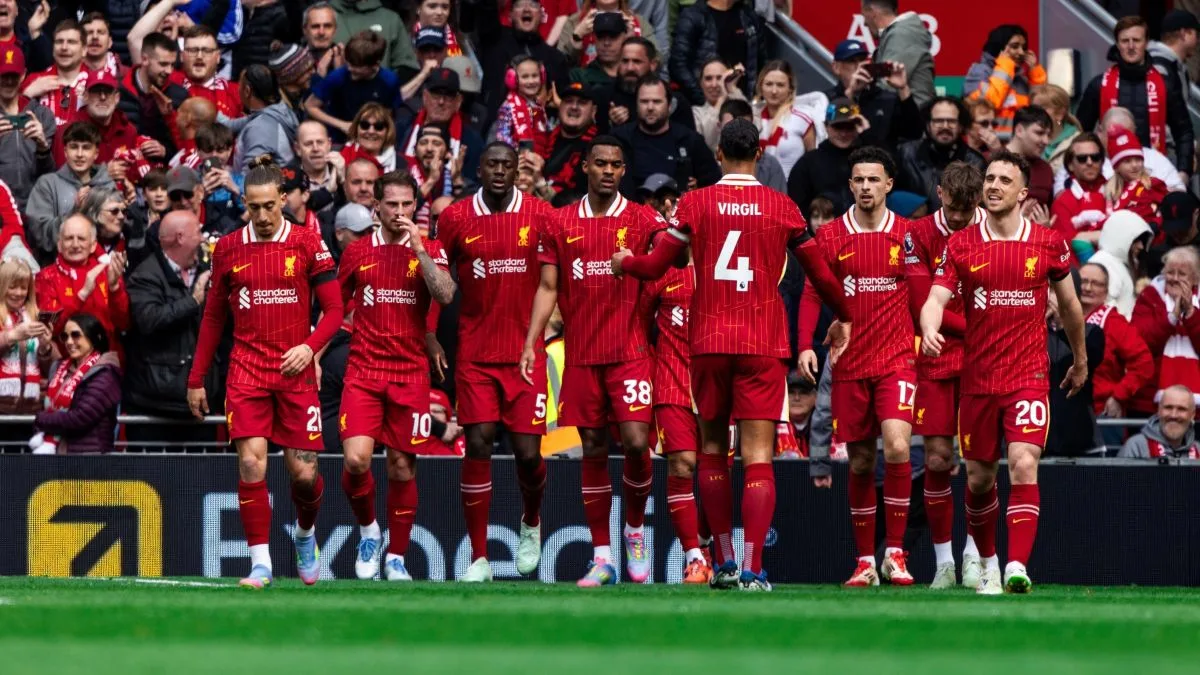 أتلتيكو مدريد يوشك على التعاقد مع مدافع ليفربول في سوق الانتقالات الصيفية أتلتيكو مدريد يوشك على التعاقد مع مدافع ليفربول في سوق الانتقالات الصيفية