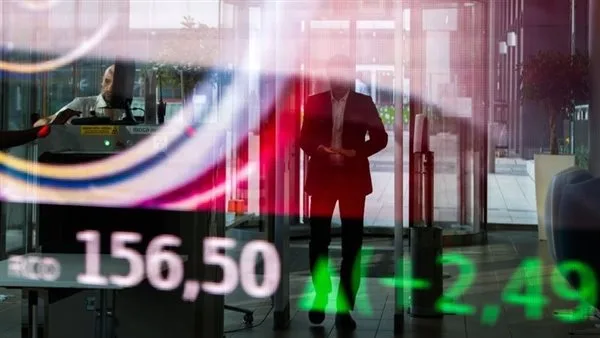 أثرياء أوروبا يحققون مليار دولار من بيع الأسهم النادرة. أثرياء أوروبا يحققون مليار دولار من بيع الأسهم النادرة.