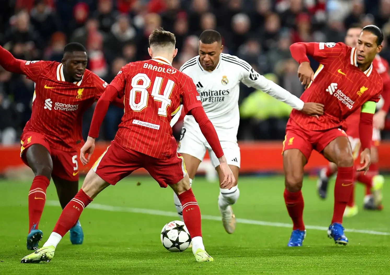 أحدث أخبار ليفربول: الفريق يستعد للتعاقد مع لاعب من ريال مدريد أحدث أخبار ليفربول: الفريق يستعد للتعاقد مع لاعب من ريال مدريد