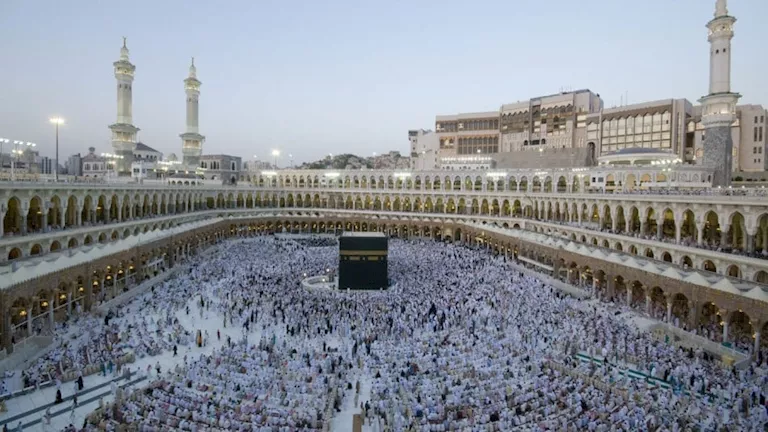 أحكام الحج (12).. علي جمعة يشرح شعائر اليوم الأول من أيام التشريق