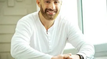 أحمد السقا يزور السعودية لأداء مناسك الحج