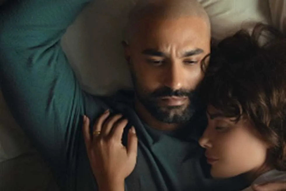 أحمد فهمي shaved head.. إصدار ملصق مسلسل «220 يوم» أحمد فهمي shaved head.. إصدار ملصق مسلسل «220 يوم»