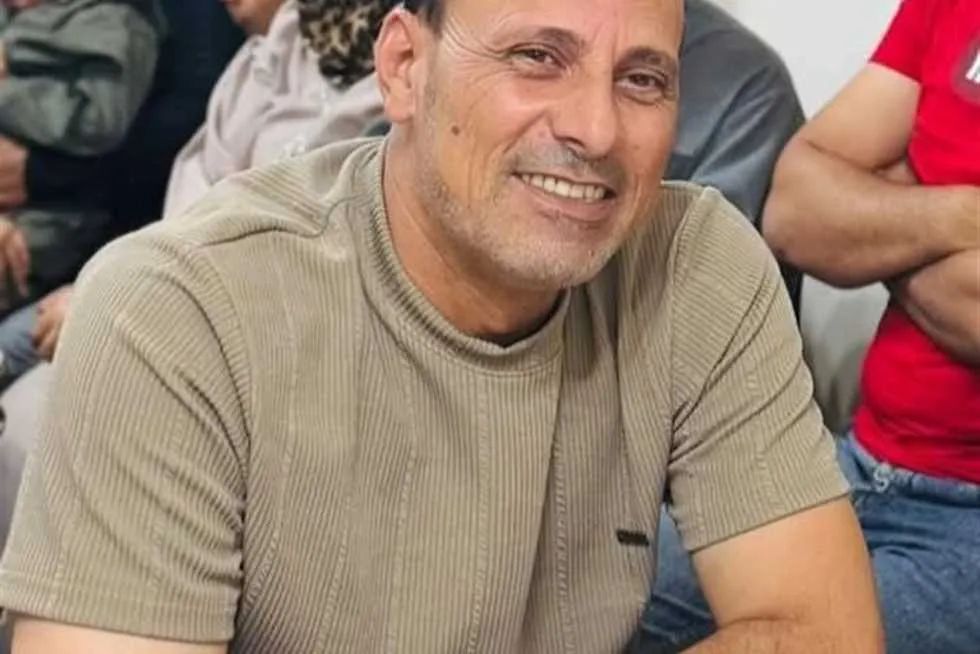 أدى حياته في سبيل إنقاذ الآلاف.. محافظ الدقهلية يشيد بالسائق بطل حريق العاشر من رمضان أدى حياته في سبيل إنقاذ الآلاف.. محافظ الدقهلية يشيد بالسائق بطل حريق العاشر من رمضان