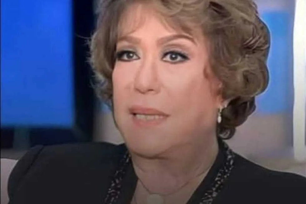 «أديتها ماء زمزم».. مديحة حمدي تكشف عن تفاصيل آخر لقاء لها مع سميحة أيوب (فيديو) «أديتها ماء زمزم».. مديحة حمدي تكشف عن تفاصيل آخر لقاء لها مع سميحة أيوب (فيديو)