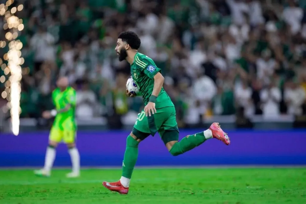 أستراليا تتغلب على المنتخب السعودي 2-1 وتحقق التأهل المباشر لنهائيات كأس العالم 2026 أستراليا تتغلب على المنتخب السعودي 2-1 وتحقق التأهل المباشر لنهائيات كأس العالم 2026