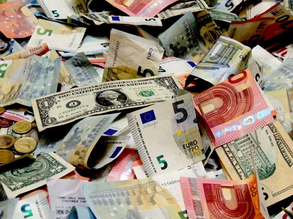 أسعار صرف العملات الأجنبية والعربية اليوم: 13.49 جنيه إماراتي للدرهم أسعار صرف العملات الأجنبية والعربية اليوم: 13.49 جنيه إماراتي للدرهم
