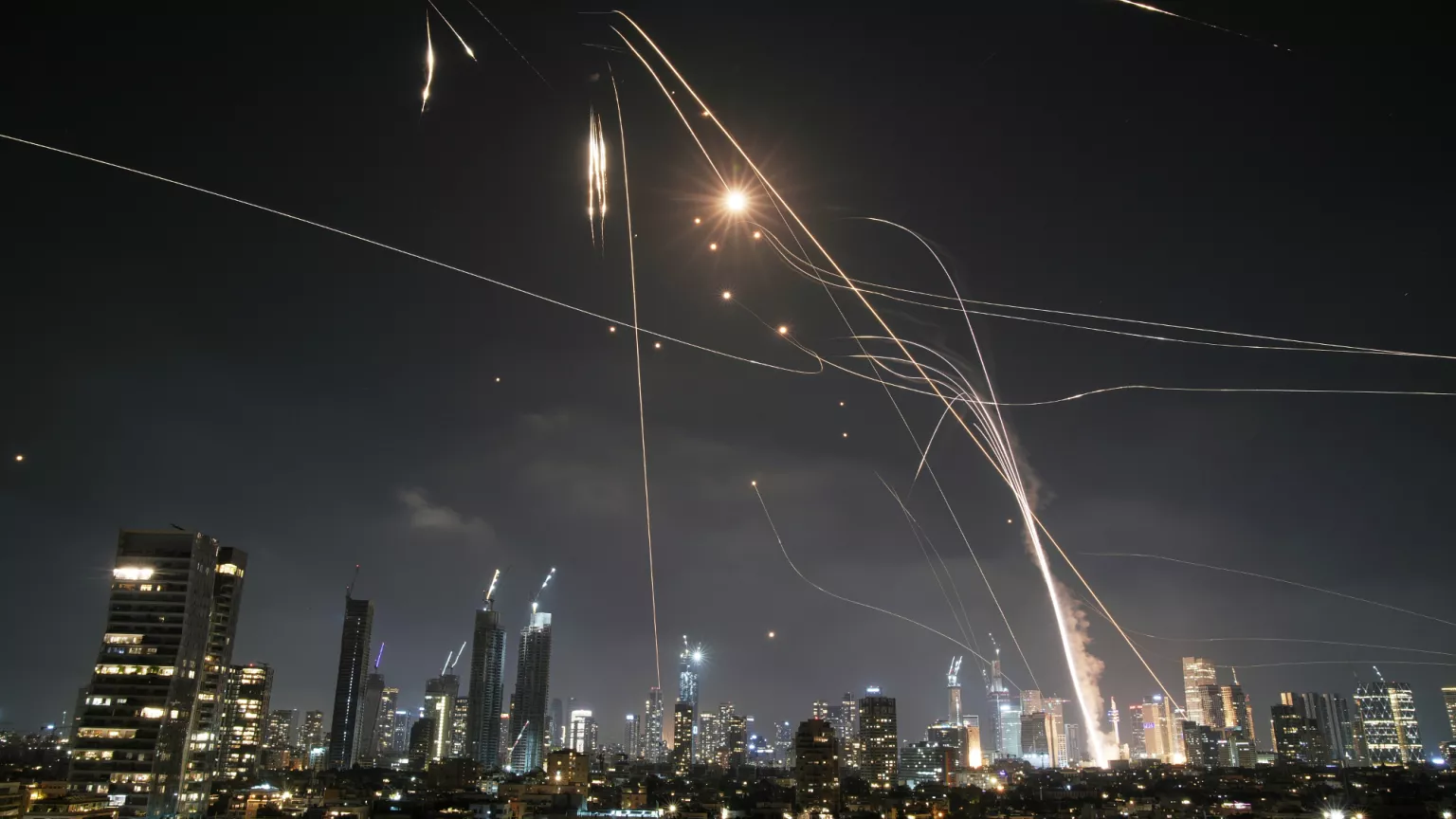 أسهم شركات الذكاء الاصطناعي تتألق amid استمرار النزاع في الشرق الأوسط أسهم شركات الذكاء الاصطناعي تتألق amid استمرار النزاع في الشرق الأوسط