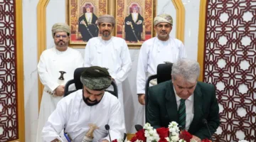 أكثر من 5 ملايين ريال عماني… توقيع عقد المرحلة الأولى لإنشاء مشروع بناء وصيانة السفن في مسندم