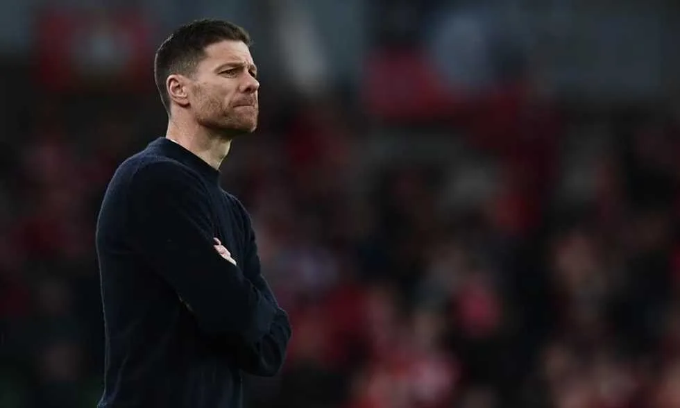 ألونسو يتخذ قرارًا باستدعاء لاعب مغربي لقائمة كأس العالم للأندية بدلاً من دياز ألونسو يتخذ قرارًا باستدعاء لاعب مغربي لقائمة كأس العالم للأندية بدلاً من دياز