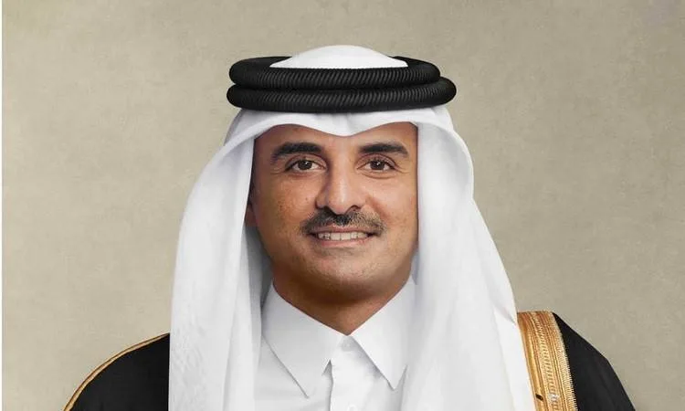 أمير قطر والرئيس الفرنسي يتناولان عبر الهاتف مستجدات الوضع في غزة