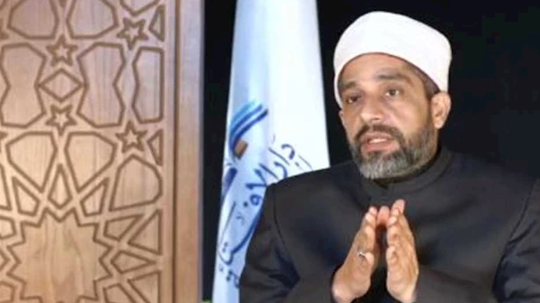 أمين الفتوى: الذبح في عيد الأضحى سنة للمستطيع، وليس على من يعجز عنها ذنب. أمين الفتوى: الذبح في عيد الأضحى سنة للمستطيع، وليس على من يعجز عنها ذنب.