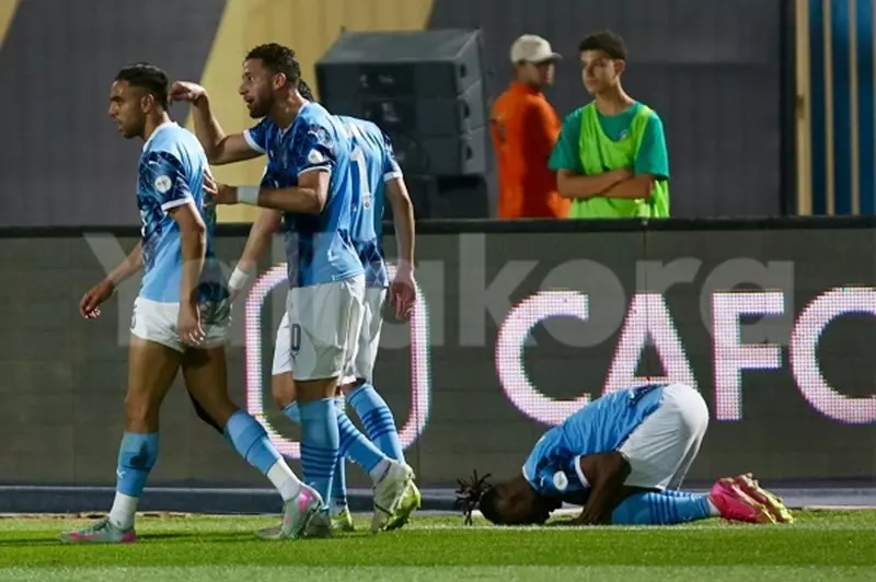 أهلي جدة في المسار الصحيح.. بيراميدز يؤمن مكانه في كأس العالم للأندية 2025 أهلي جدة في المسار الصحيح.. بيراميدز يؤمن مكانه في كأس العالم للأندية 2025