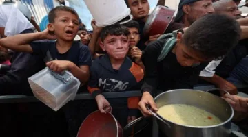 أوامر إخلاء جديدة في غزة.. وإسرائيل: كيف استخدمت حماس المساعدات كشكل من أشكال التمويل