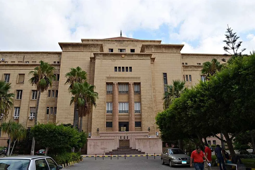 أول إجراء رسمي من جامعة الإسكندرية بشأن حادث انهيار سقف لجنة على طالبة أول إجراء رسمي من جامعة الإسكندرية بشأن حادث انهيار سقف لجنة على طالبة