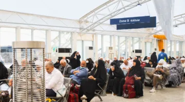 أول دفعة من الحجاج الإيرانيين تغادر المدينة المنورة نحو عرعر استعدادًا لعودتهم إلى وطنهم.