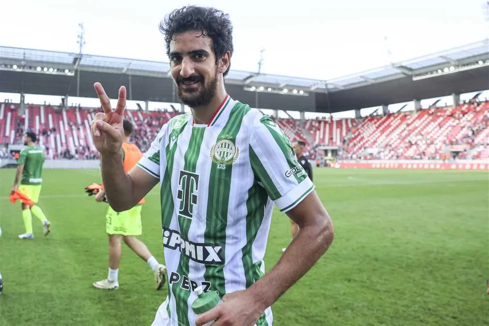 أول رد فعل من محمد علي بن رمضان بعد انتقاله إلى الأهلي أول رد فعل من محمد علي بن رمضان بعد انتقاله إلى الأهلي