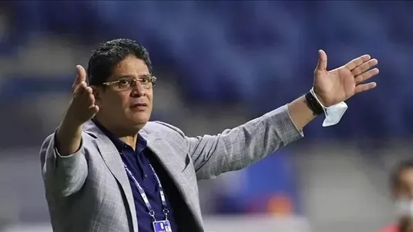 أيمن الرمادي: الفوز بكأس مصر مع الزمالك كان من أجمل لحظات حياتي أيمن الرمادي: الفوز بكأس مصر مع الزمالك كان من أجمل لحظات حياتي