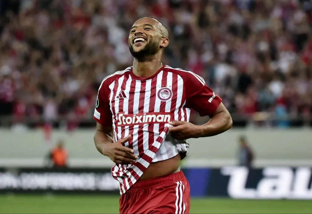 أيوب الكعبي يساوي رقم أسطورة منتخب المغرب ويقترب من تحقيق إنجاز تاريخي أيوب الكعبي يساوي رقم أسطورة منتخب المغرب ويقترب من تحقيق إنجاز تاريخي