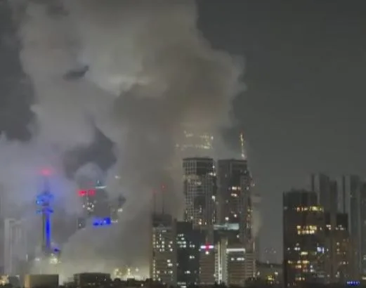 جيش الاحتلال: إسرائيل تتعرض لنيران كثيفة جراء إطلاق إيران للصواريخ جيش الاحتلال: إسرائيل تتعرض لنيران كثيفة جراء إطلاق إيران للصواريخ