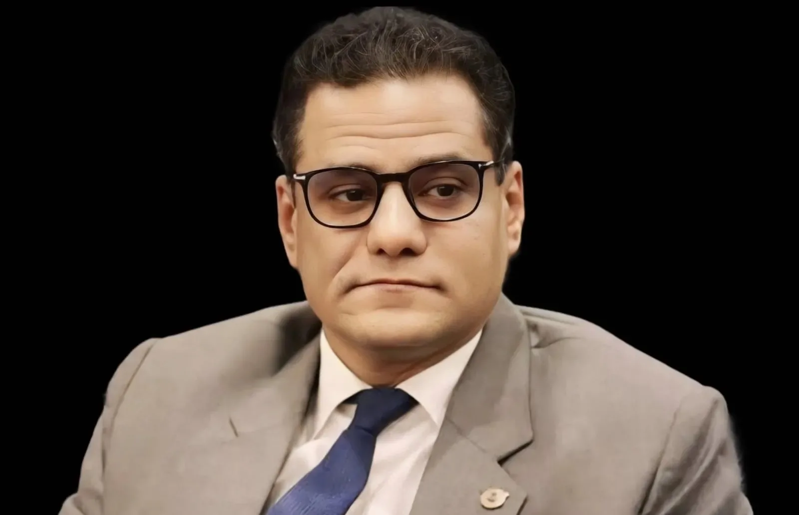 إبراهيم خالد يكتب: تأثير وسائل التواصل الاجتماعي على الرأي العام في مصر وكيف تُستخدم ضده. إبراهيم خالد يكتب: تأثير وسائل التواصل الاجتماعي على الرأي العام في مصر وكيف تُستخدم ضده.