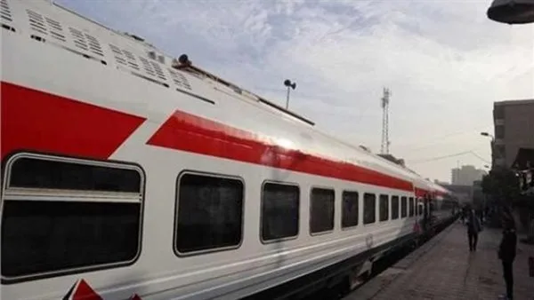 إجراء سريع من وزارة النقل ضد شخص قام بخلع وتكسير لمبات أحد القطارات الجديدة إجراء سريع من وزارة النقل ضد شخص قام بخلع وتكسير لمبات أحد القطارات الجديدة