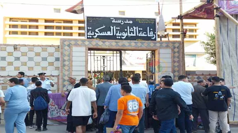 إجراءات صارمة في لجان امتحانات الثانوية العامة بسوهاج – صور إجراءات صارمة في لجان امتحانات الثانوية العامة بسوهاج – صور