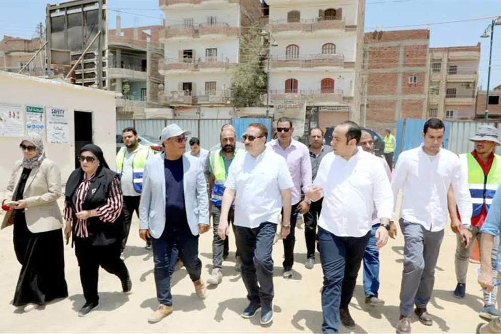 إحباط نشاط مصنع غير قانوني لصنع المستلزمات الطبية في منزل في أشمون إحباط نشاط مصنع غير قانوني لصنع المستلزمات الطبية في منزل في أشمون