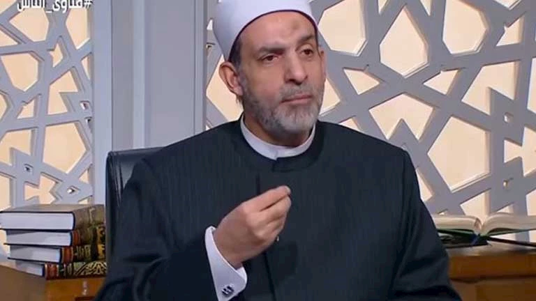 إرشادات حول الضحك أثناء الصلاة: أمين الفتوى يوضح ضرورة تجديد الوضوء وإعادة الصلاة في هذه الحالة. إرشادات حول الضحك أثناء الصلاة: أمين الفتوى يوضح ضرورة تجديد الوضوء وإعادة الصلاة في هذه الحالة.