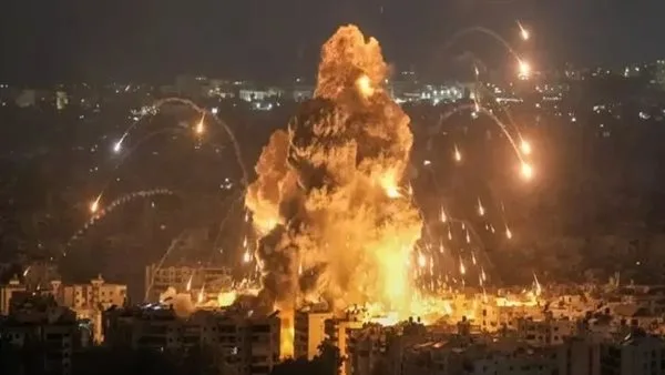 إسرائيل تعلن عن بدء سلسلة من الهجمات على المفاعل النووي الإيراني في فوردو إسرائيل تعلن عن بدء سلسلة من الهجمات على المفاعل النووي الإيراني في فوردو