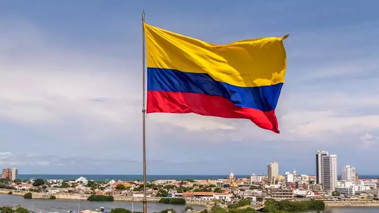 إصابة المرشح الرئاسي الكولومبي ميغيل أوريبي جراء إطلاق نار، حسب تقارير CNN إصابة المرشح الرئاسي الكولومبي ميغيل أوريبي جراء إطلاق نار، حسب تقارير CNN