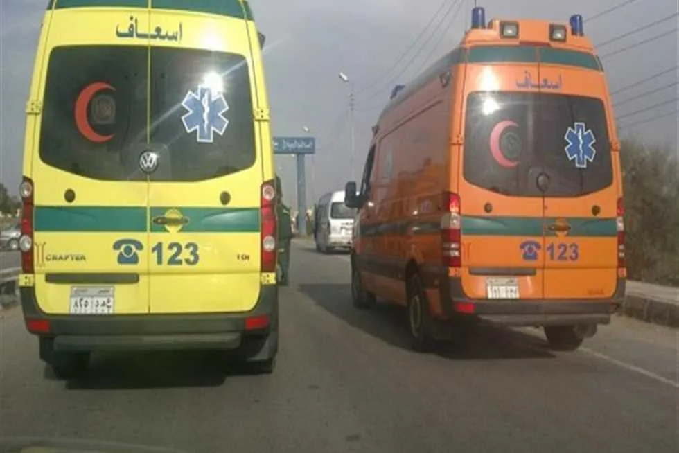 إصابة ثمانية أفراد جراء انقلاب حافلة صغيرة في الشرقية إصابة ثمانية أفراد جراء انقلاب حافلة صغيرة في الشرقية