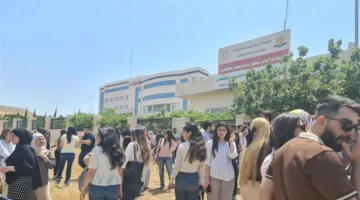 “إضراب شامل في السليمانية من قبل الأطباء والأساتذة حتى صرف الرواتب (صور)”