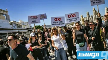 إضراب غير عادي لمطاعم الميناء الرئيسي في جزيرة باروس اليونانية.