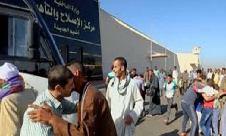 إطلاق سراح 2215 محتجزًا في مراكز الإصلاح والتأهيل بمناسبة عيد الأضحى المبارك. إطلاق سراح 2215 محتجزًا في مراكز الإصلاح والتأهيل بمناسبة عيد الأضحى المبارك.