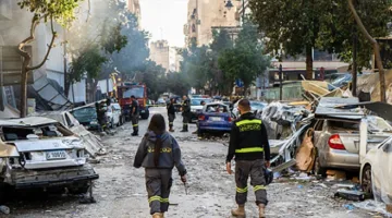 إطلاق صواريخ إيرانية نحو جنوب تل أبيب للمرة الأولى: دمار واسع وإصابات(فيديو)
