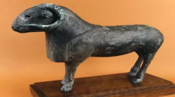 إعادة قطع أثرية من أمريكا خرجت من مصر بطرق غير قانونية – صور