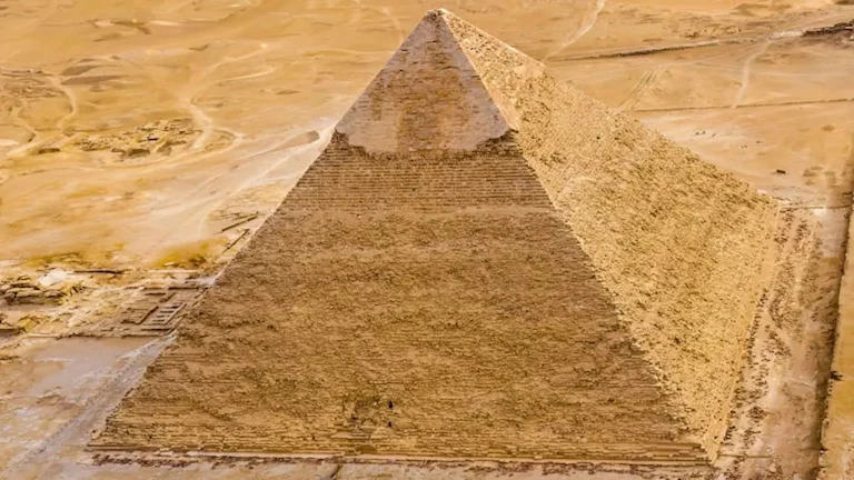 إعجاز الأهرامات الخالدة في العدد الجديد من مجلة “مصر المحروسة” إعجاز الأهرامات الخالدة في العدد الجديد من مجلة “مصر المحروسة”