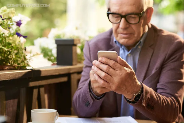 إعدادات تساعد كبار السن على استخدام الهواتف الذكية بسهولة إعدادات تساعد كبار السن على استخدام الهواتف الذكية بسهولة