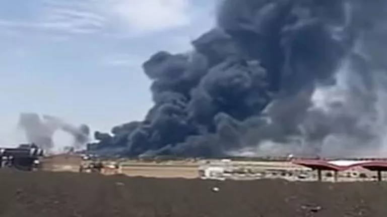 إعلام إيراني: غارة إسرائيلية جديدة تستهدف مدينة تبريز في شمال غرب إيران إعلام إيراني: غارة إسرائيلية جديدة تستهدف مدينة تبريز في شمال غرب إيران