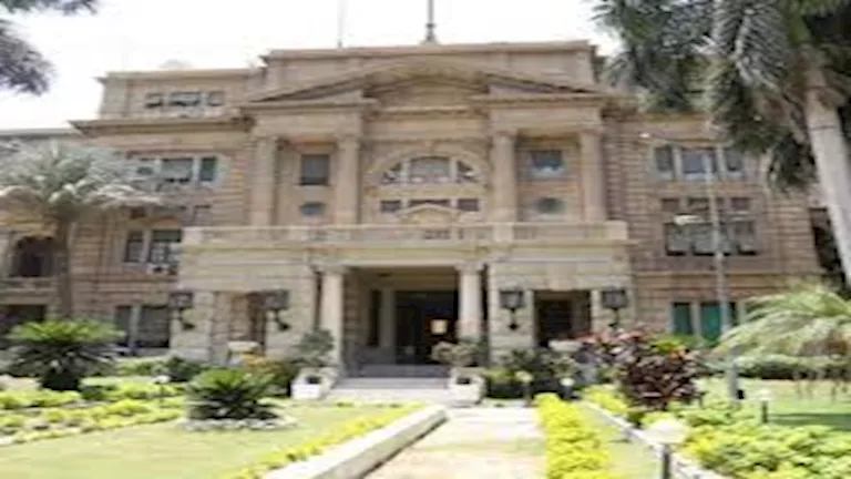 إعلان عاجل من وزارة الزراعة بعد تسجيل إصابات بالحمى القلاعية في عدة دول إعلان عاجل من وزارة الزراعة بعد تسجيل إصابات بالحمى القلاعية في عدة دول