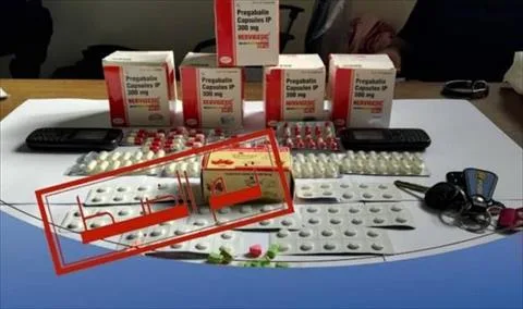 إلقاء القبض على شخص يحمل ألف قرص مخدر في طرابلس إلقاء القبض على شخص يحمل ألف قرص مخدر في طرابلس