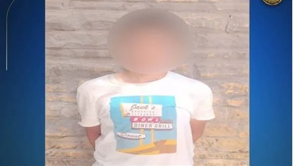 إلقاء القبض على طالب بتهمة التحرش بسيدة في الشروق إلقاء القبض على طالب بتهمة التحرش بسيدة في الشروق