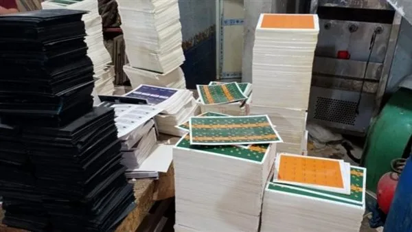 إلقاء القبض على مدير مطبعة في القاهرة بحوزته 113 ألف مادة مطبوعة بشكل غير قانوني إلقاء القبض على مدير مطبعة في القاهرة بحوزته 113 ألف مادة مطبوعة بشكل غير قانوني