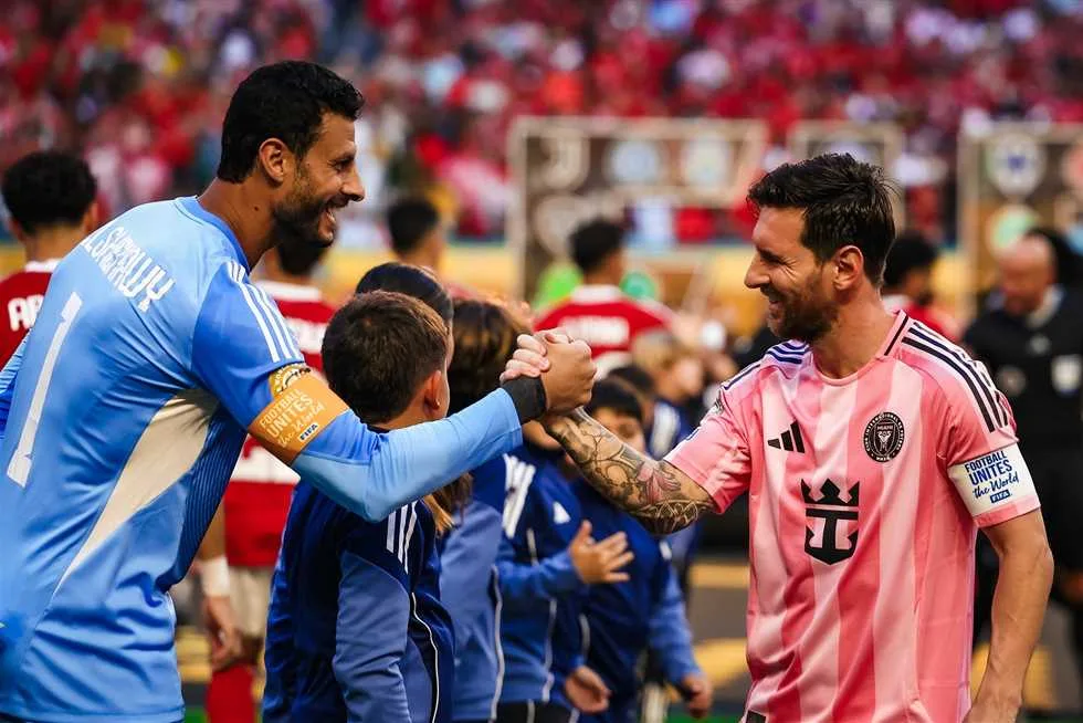 إهدار ركلة جزاء: ملخص لقاء الأهلي مع إنتر ميامي في كأس العالم للأندية (فيديو) إهدار ركلة جزاء: ملخص لقاء الأهلي مع إنتر ميامي في كأس العالم للأندية (فيديو)