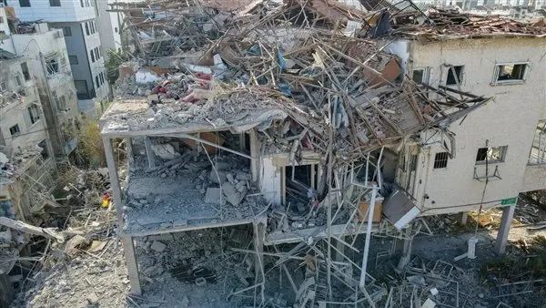 إيران تؤكد استشهاد اثنين من كبار قادتها في هيئة الأركان جراء الهجمات الإسرائيلية إيران تؤكد استشهاد اثنين من كبار قادتها في هيئة الأركان جراء الهجمات الإسرائيلية