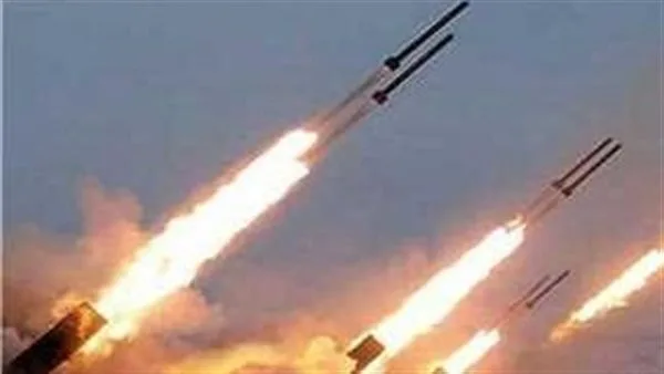 إيران تطلق مجموعة جديدة من الصواريخ الباليستية نحو إسرائيل إيران تطلق مجموعة جديدة من الصواريخ الباليستية نحو إسرائيل
