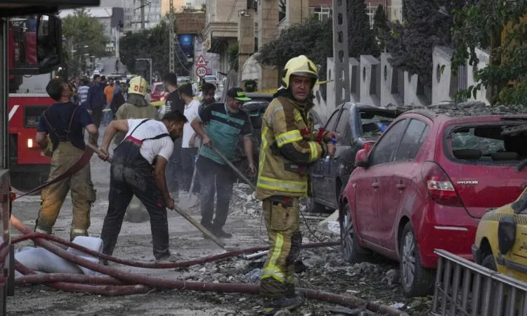 إيران تكشف عن إصابة 95 فردًا على الأقل جراء الهجمات الإسرائيلية إيران تكشف عن إصابة 95 فردًا على الأقل جراء الهجمات الإسرائيلية