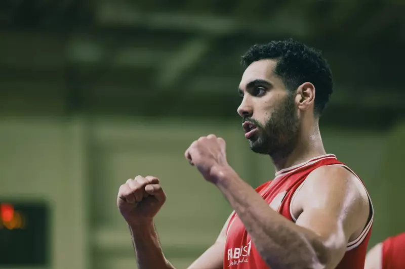 إيهاب أمين: سنقف بجانب الأهلي في بداية كأس العالم للأندية.. وهذه هي أسباب بكائي بعد انتصارنا بدوري السلة. إيهاب أمين: سنقف بجانب الأهلي في بداية كأس العالم للأندية.. وهذه هي أسباب بكائي بعد انتصارنا بدوري السلة.