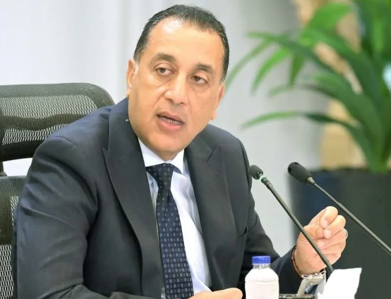رئيس الوزراء يتوجه إلى البحيرة لمتابعة تقدم عدة مشروعات خدمية وتنموية. رئيس الوزراء يتوجه إلى البحيرة لمتابعة تقدم عدة مشروعات خدمية وتنموية.