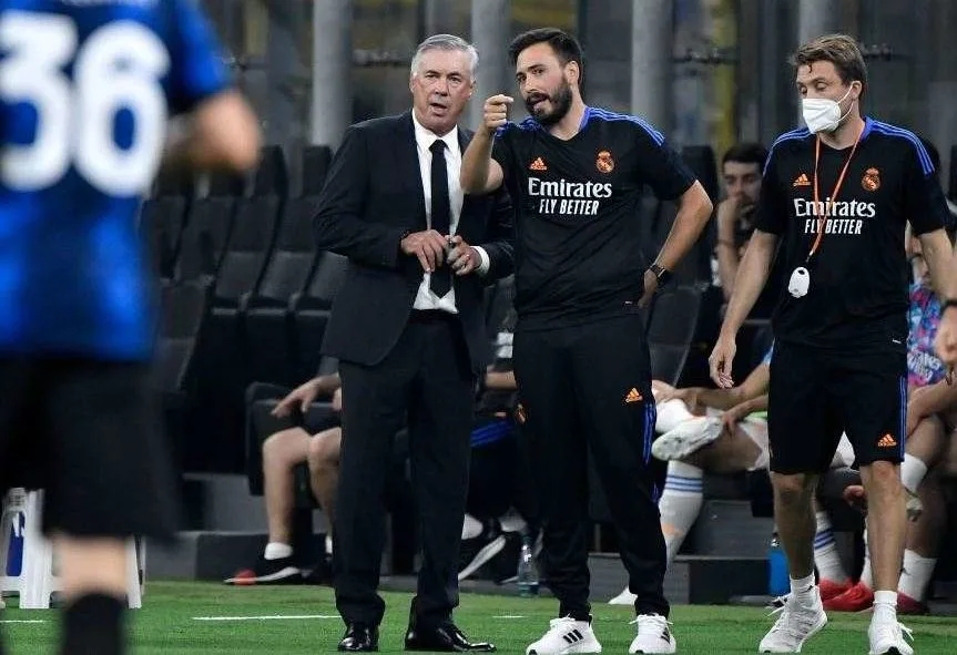 ابن أنشيلوتي ينضم إلى الطاقم التدريبي للمنتخب البرازيلي ابن أنشيلوتي ينضم إلى الطاقم التدريبي للمنتخب البرازيلي